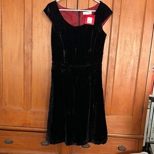 Isaac Mizrahi for Target Black Velvet Party Dress with burgundy lining NWT 8